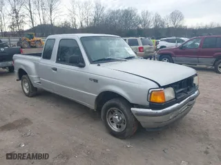 1996 Ford Ranger XL with VIN 1FTCR14A2TPA33525, listed as a IAAI auction lot 41602295 with 209,805 mi miles. Bid and sale history available at carsss.com. Image 1.