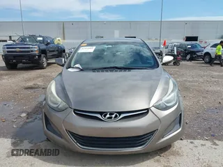 2016 Hyundai Elantra SE z VIN 5NPDH4AEXGH797608, wystawiony jako IAAI lot #42432065 z przebiegiem 139 861 mil mil oraz . Historia ofert i sprzedaży dostępna na DreamBid. Obrazek 12.