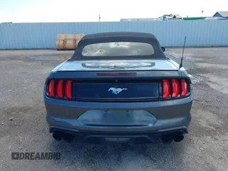 2018 Ford Mustang EcoBoost Premium z VIN 1FATP8UHXJ5115514, wystawiony jako IAAI lot #42438516 z przebiegiem 96 304 mil mil oraz . Historia ofert i sprzedaży dostępna na DreamBid. Obrazek 16.