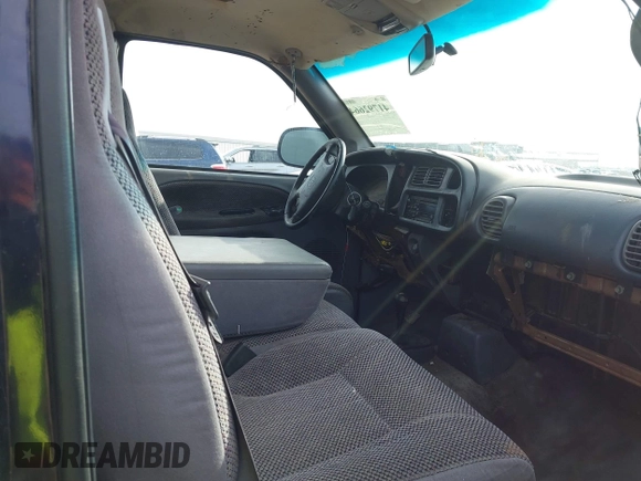 1999 Dodge 2500 with VIN 3B7KF23Z7XG177230, listed as a IAAI auction lot 41792664 with 441,626 mi miles and . Bid and sale history available at DreamBid. Image 5.