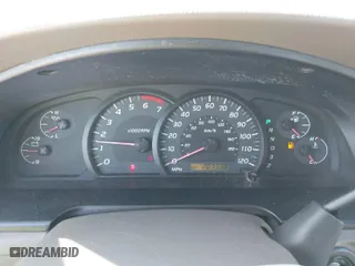 2005 Toyota Tundra SR5 with VIN 5TBET341X5S469398, listed as a IAAI auction lot 41944602 with 207,738 mi miles. Bid and sale history available at carsss.com. Image 7.