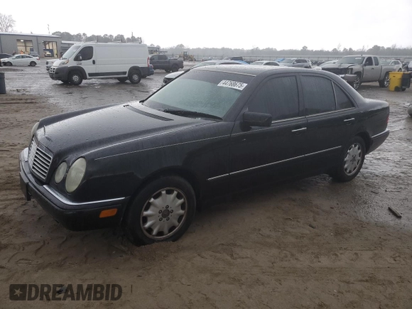 1997 Mercedes-Benz E-Class with VIN WDBJF20F3VA351844, listed as a Copart auction lot 44768675 with 259,549 mi miles and Salvage Title. Bid and sale history available at carsss.com. Image 1.