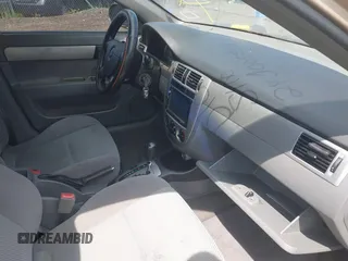 2006 Suzuki Forenza with VIN KL5JD56Z36K472708, listed as a IAAI auction lot 39974625 with 96,531 mi miles and . Bid and sale history available at DreamBid. Image 5.