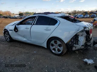 2018 Jaguar XE 25t with VIN SAJAR4FX7JCP37302, listed as a Copart auction lot 84703324 with 0 mi miles and Salvage Title. Bid and sale history available at carsss.com. Image 2.