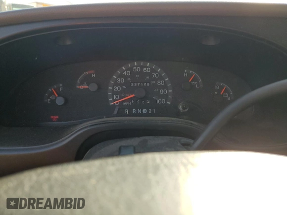 2000 Ford Econoline Passenger XL with VIN 1FMRE11L9YHB19715, listed as a Copart auction lot 69192734 with 237,129 mi miles and Salvage title. Bid and sale history available at DreamBid. Image 9.