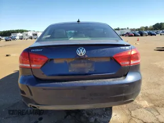 2015 Volkswagen Passat SE z VIN 1VWBV7A32FC057347, wystawiony jako Copart lot #78950074 z przebiegiem 118 593 mil mil oraz Czysty tytuł • Clean title. Historia ofert i sprzedaży dostępna na DreamBid. Obrazek 6.