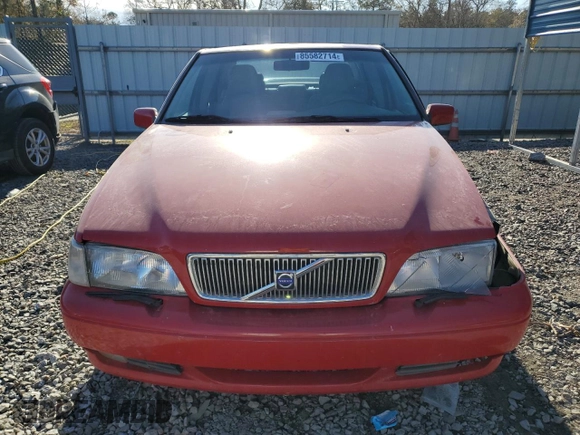 1999 Volvo S70 z VIN YV1LS53D4X1591564, wystawiony jako Copart lot #85582714 z przebiegiem 216 866 mil mil oraz Szkoda całkowita • Salvage title. Historia ofert i sprzedaży dostępna na DreamBid. Obrazek 5.