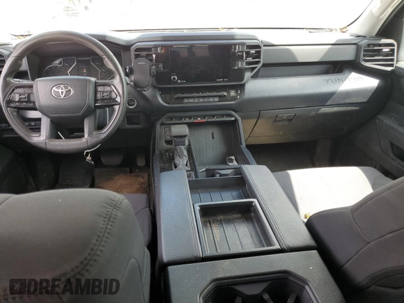 2022 Toyota Tundra SR z VIN 5TFKB5DA7NX047592, wystawiony jako Copart lot #51610295 z przebiegiem 50 737 mil mil oraz Szkoda całkowita • Salvage title. Historia ofert i sprzedaży dostępna na DreamBid. Obrazek 8.