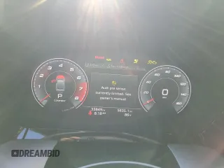 2022 Audi S3 Premium Plus z VIN WAUH3DGY8NA005992, wystawiony jako Copart lot #53988684 z przebiegiem 33 849 mil mil oraz . Historia ofert i sprzedaży dostępna na DreamBid. Obrazek 9.