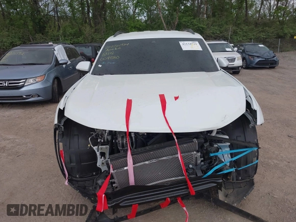 2024 Volkswagen Atlas SE with VIN 1V2HR2CA2RC604880, listed as a IAAI auction lot 42134511 with 11,993 mi miles and . Bid and sale history available at DreamBid. Image 12.