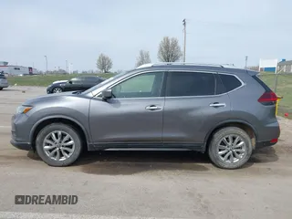 2019 Nissan Rogue SV with VIN KNMAT2MTXKP506487, listed as a IAAI auction lot 41834948 with 139,984 mi miles. Bid and sale history available at carsss.com. Image 14.
