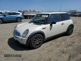 2003 MINI Hardtop with VIN WMWRC33453TJ52080, listed as a Copart auction lot 53992385 with 60,622 mi miles and Clean Title. Bid and sale history available at DreamBid. Image 1.