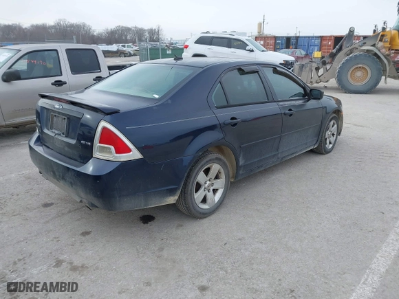 2008 Ford Fusion SE with VIN 3FAHP07148R257239, listed as a IAAI auction lot 41551698 with 218,839 mi miles. Bid and sale history available at carsss.com. Image 4.