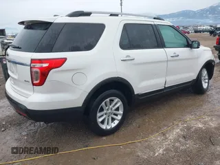2014 Ford Explorer XLT with VIN 1FM5K8D86EGB99936, listed as a IAAI auction lot 41631657 with 141,097 mi miles and . Bid and sale history available at carsss.com. Image 4.