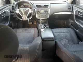 2016 Nissan Altima S z VIN 1N4AL3AP7GN354125, wystawiony jako Copart lot #56897165 z przebiegiem 141 641 mil mil oraz Czysty tytuł • Clean title. Historia ofert i sprzedaży dostępna na DreamBid. Obrazek 8.