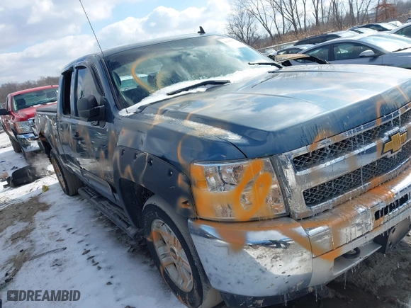 2012 Chevrolet Silverado 1500 LT with VIN 1GCRCSE01CZ261107, listed as a IAAI auction lot 41499324 with 172,799 mi miles. Bid and sale history available at carsss.com. Image 6.