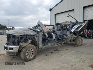 2017 Ford F-350 Platinum z VIN 1FT8W3BT7HEC54863, wystawiony jako Copart lot #51062015 z przebiegiem Nie podano mil oraz Nie do naprawy • Non repairable. Historia ofert i sprzedaży dostępna na DreamBid. Obrazek 1.