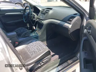 2006 Acura TSX Navi with VIN JH4CL969X6C003492, listed as a IAAI auction lot 42599052 with 121,254 mi miles and . Bid and sale history available at DreamBid. Image 5.