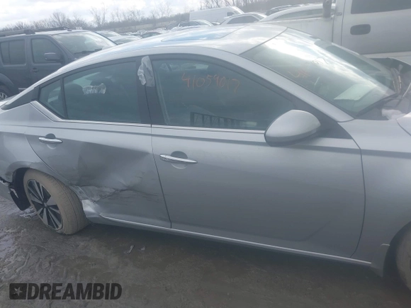 2022 Nissan Altima SV z VIN 1N4BL4DW0NN332896, wystawiony jako IAAI lot #41368811 z przebiegiem 35 062 mil mil oraz . Historia ofert i sprzedaży dostępna na DreamBid. Obrazek 13.