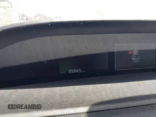 2022 Toyota Prius L Eco z VIN JTDKAMFU5N3184798, wystawiony jako IAAI lot #41947227 z przebiegiem 35 943 mil mil oraz . Historia ofert i sprzedaży dostępna na DreamBid. Obrazek 15.