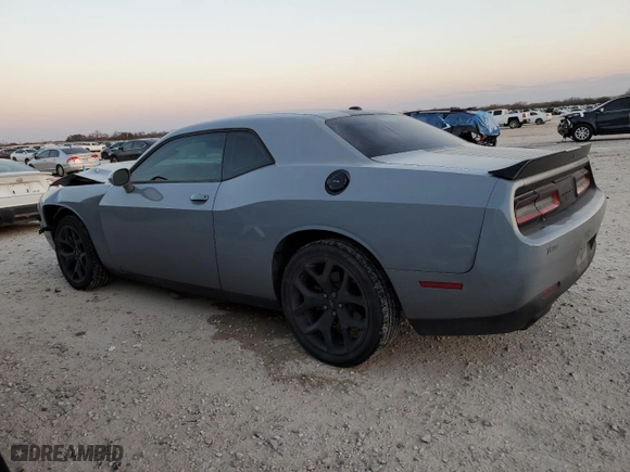 2020 Dodge Challenger SXT with VIN 2C3CDZAG2LH253777, listed as a Copart auction lot 47273385 with 134,396 mi miles and Salvage Title. Bid and sale history available at carsss.com. Image 2.