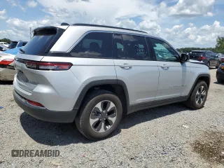 2024 Jeep Grand Cherokee with VIN 1C4RJYB60RC171086, listed as a Copart auction lot 62370595 with 34,335 mi miles and Clean title. Bid and sale history available at DreamBid. Image 3.