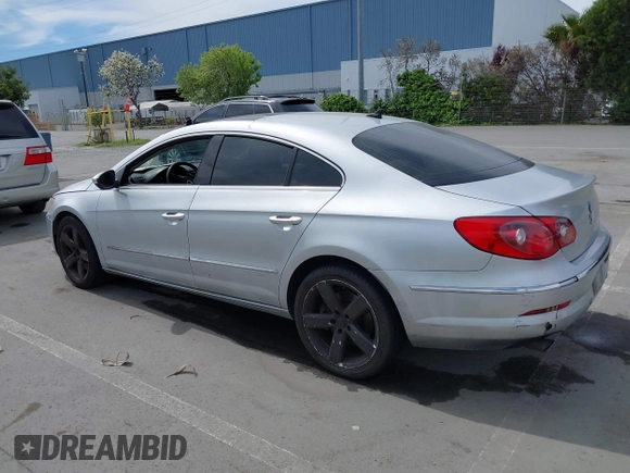 2009 Volkswagen CC 4Motion with VIN WVWGU73C49E514712, listed as a IAAI auction lot 42016839 with 1 mi miles. Bid and sale history available at carsss.com. Image 3.