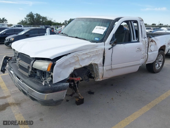 2003 Chevrolet Silverado 1500 LT with VIN 1GCEK19T43E337975, listed as a IAAI auction lot 41728590 with 237,476 mi miles. Bid and sale history available at carsss.com. Image 2.