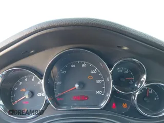 2005 Pontiac G6 GT z VIN 1G2ZH548454158374, wystawiony jako IAAI lot #42241745 z przebiegiem 154 612 mil mil oraz . Historia ofert i sprzedaży dostępna na DreamBid. Obrazek 7.