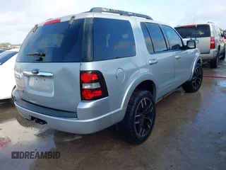 2010 Ford Explorer XLT with VIN 1FMEU6DE6AUA11223, listed as a IAAI auction lot 42442382 with 202,219 mi miles and . Bid and sale history available at DreamBid. Image 4.