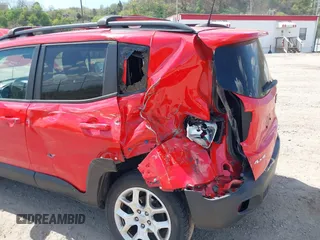 2018 Jeep Renegade Latitude z VIN ZACCJBBB9JPG80030, wystawiony jako IAAI lot #42110438 z przebiegiem 59 512 mil mil oraz . Historia ofert i sprzedaży dostępna na DreamBid. Obrazek 6.