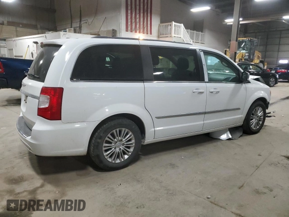 2015 Chrysler Town & Country Touring L z VIN 2C4RC1CG9FR563298, wystawiony jako Copart lot #53612215 z przebiegiem 103 829 mil mil oraz Szkoda całkowita • Salvage title. Historia ofert i sprzedaży dostępna na DreamBid. Obrazek 3.