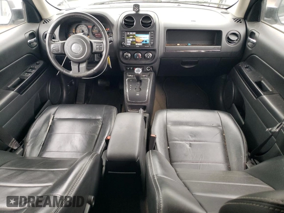 2017 Jeep Patriot High Altitude z VIN 1C4NJPFA8HD188251, wystawiony jako Copart lot #52849205 z przebiegiem 66 983 mil mil oraz Szkoda całkowita • Salvage title. Historia ofert i sprzedaży dostępna na DreamBid. Obrazek 8.