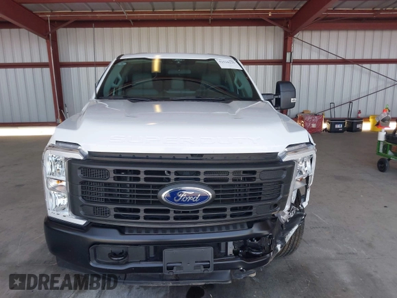 2024 Ford F-250 XL с VIN 1FT7W2AA4REF90588, выставлен на аукционе IAAI как лот 42510225 с пробегом 925 миль миль и . История ставок и продаж доступна на DreamBid. Изображение 13.