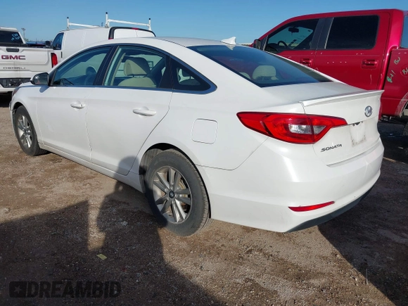 2015 Hyundai Sonata SE z VIN 5NPE24AF7FH020641, wystawiony jako IAAI lot #42368461 z przebiegiem 88 218 mil mil oraz . Historia ofert i sprzedaży dostępna na DreamBid. Obrazek 3.