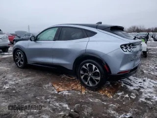 2022 Ford Mustang Mach-E Premium z VIN 3FMTK3SU4NMA55947, wystawiony jako Copart lot #86109474 z przebiegiem Nie podano mil oraz Szkoda całkowita • Salvage title. Historia ofert i sprzedaży dostępna na DreamBid. Obrazek 2.