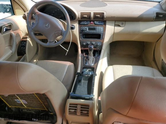 2004 Mercedes-Benz C 240 с VIN WDBRF61J84E016034, выставлен на аукционе Copart как лот 56118485 с пробегом Не указан миль и Списание • Salvage title. История ставок и продаж доступна на DreamBid. Изображение 8.