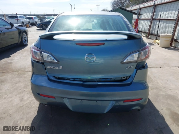 2011 Mazda Mazda3 s Sport with VIN JM1BL1U68B1419411, listed as a IAAI auction lot 41798083 with 105,314 mi miles. Bid and sale history available at carsss.com. Image 18.