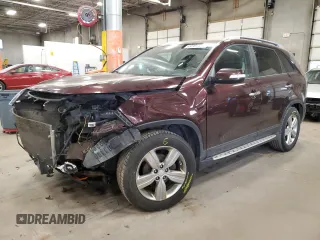 2013 Kia Sorento EX z VIN 5XYKU3A64DG332248, wystawiony jako Copart lot #49781155 z przebiegiem 175 486 mil mil oraz Nie do naprawy • Non repairable. Historia ofert i sprzedaży dostępna na DreamBid. Obrazek 1.