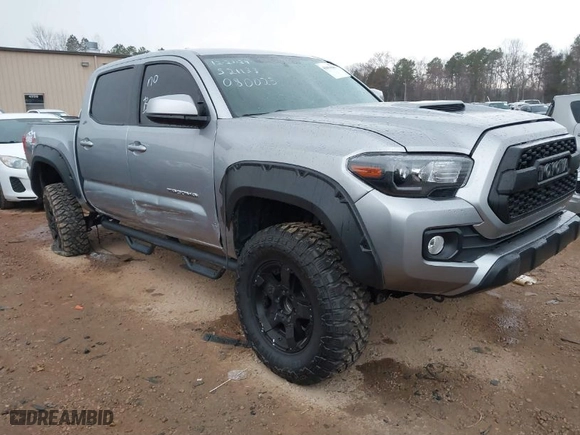 2017 Toyota Tacoma SR5 with VIN 5TFCZ5AN7HX080023, listed as a IAAI auction lot 41694844 with 79,295 mi miles. Bid and sale history available at carsss.com. Image 1.