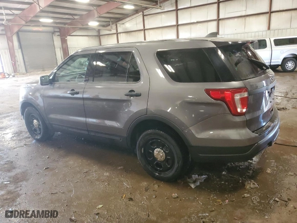 2018 Ford Police Interceptor Utility with VIN 1FM5K8ATXJGC77170, listed as a Copart auction lot 76998874 with 133,130 mi miles and Clean Title. Bid and sale history available at carsss.com. Image 2.
