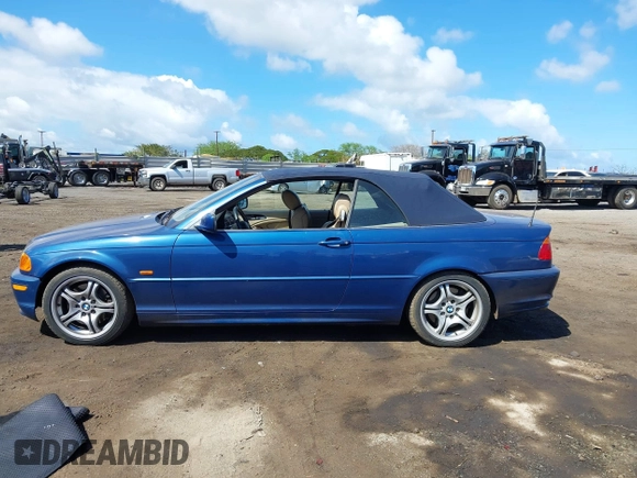 2001 BMW 3 Series 330Ci with VIN WBABS53451EV85982, listed as a IAAI auction lot 41658343 with 66,547 mi miles and . Bid and sale history available at carsss.com. Image 14.