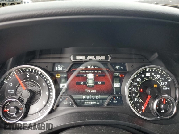 2022 Ram 1500 Big Horn z VIN 1C6SRFMT6NN223604, wystawiony jako Copart lot #45390005 z przebiegiem 5 461 mil mil oraz Szkoda całkowita • Salvage title. Historia ofert i sprzedaży dostępna na DreamBid. Obrazek 9.