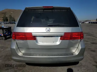 2008 Honda Odyssey EX-L z VIN 5FNRL38748B032786, wystawiony jako Copart lot #57502945 z przebiegiem 184 324 mil mil oraz Szkoda całkowita • Salvage title. Historia ofert i sprzedaży dostępna na DreamBid. Obrazek 6.