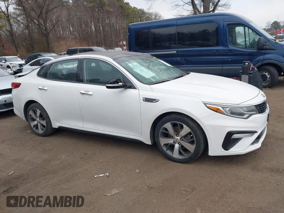 2020 Kia Optima LX with VIN 5XXGT4L3XLG399313, listed as a IAAI auction lot 41656479 with 82,960 mi miles. Bid and sale history available at carsss.com. Image 13.