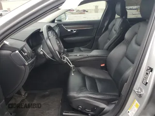 2018 Volvo V90 z VIN YV4102NKXJ1015897, wystawiony jako Copart lot #45741573 z przebiegiem 53 069 mil mil oraz . Historia ofert i sprzedaży dostępna na DreamBid. Obrazek 7.