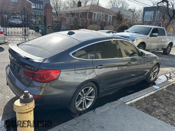2017 BMW 3 Series 330i xDrive with VIN WBA8Z9C31HG453434, listed as a Copart auction lot 47003845 with 106,853 mi miles and Clean Title. Bid and sale history available at carsss.com. Image 4.