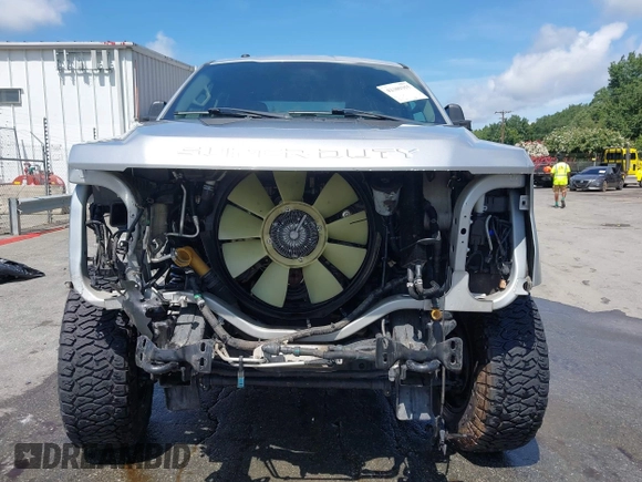 2019 Ford F-250 XL with VIN 1FT7W2BT9KEE35217, listed as a IAAI auction lot 42309355 with 196,739 mi miles and . Bid and sale history available at DreamBid. Image 6.