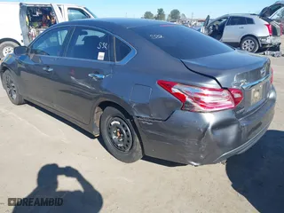2017 Nissan Altima 2.5 SR with VIN 1N4AL3AP2HC488506, listed as a IAAI auction lot 40853197 with 117,806 mi miles. Bid and sale history available at carsss.com. Image 3.