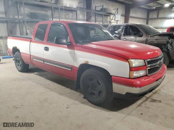 2006 Chevrolet Silverado 1500 LT1 with VIN 1GCEC19Z86Z134697, listed as a Copart auction lot 83468884 with 183,107 mi miles and Clean Title. Bid and sale history available at carsss.com. Image 4.